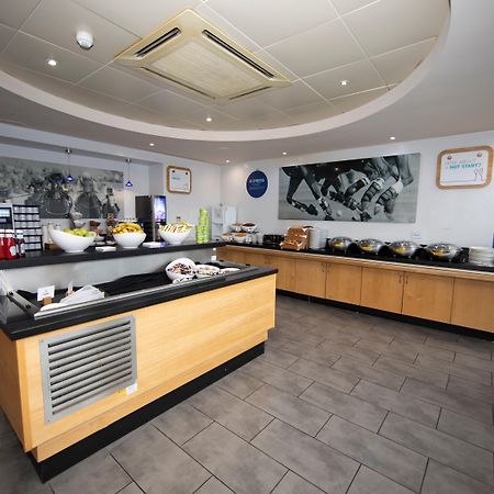 Holiday Inn Express, Chester Racecourse By Ihg Екстер'єр фото