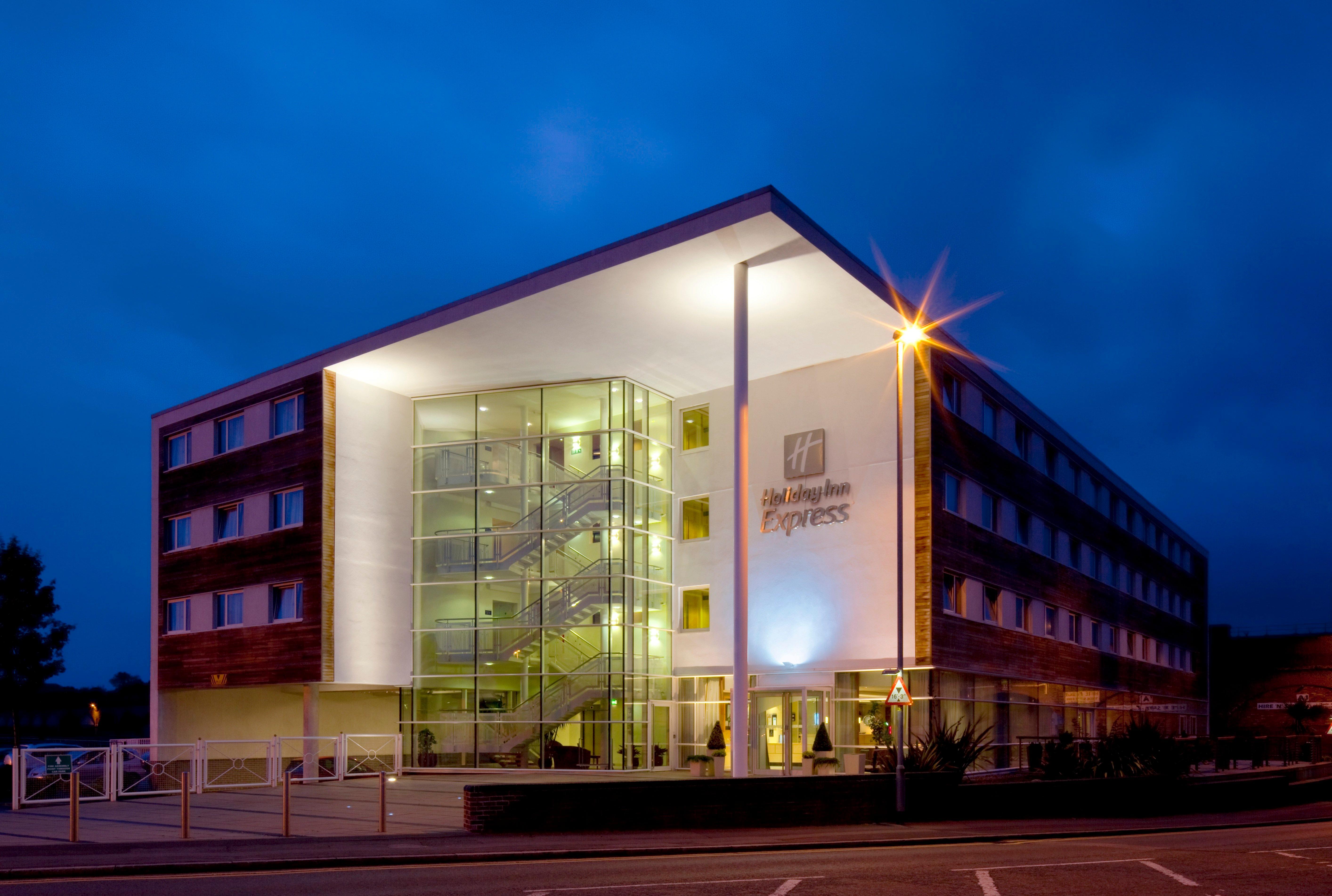 Holiday Inn Express, Chester Racecourse By Ihg Екстер'єр фото
