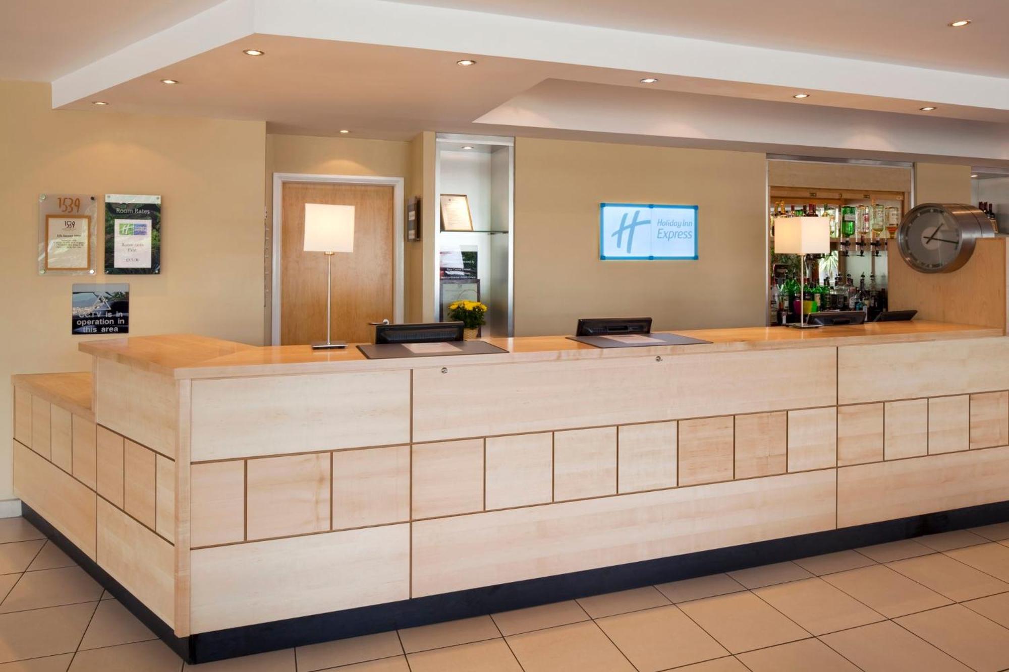 Holiday Inn Express, Chester Racecourse By Ihg Екстер'єр фото