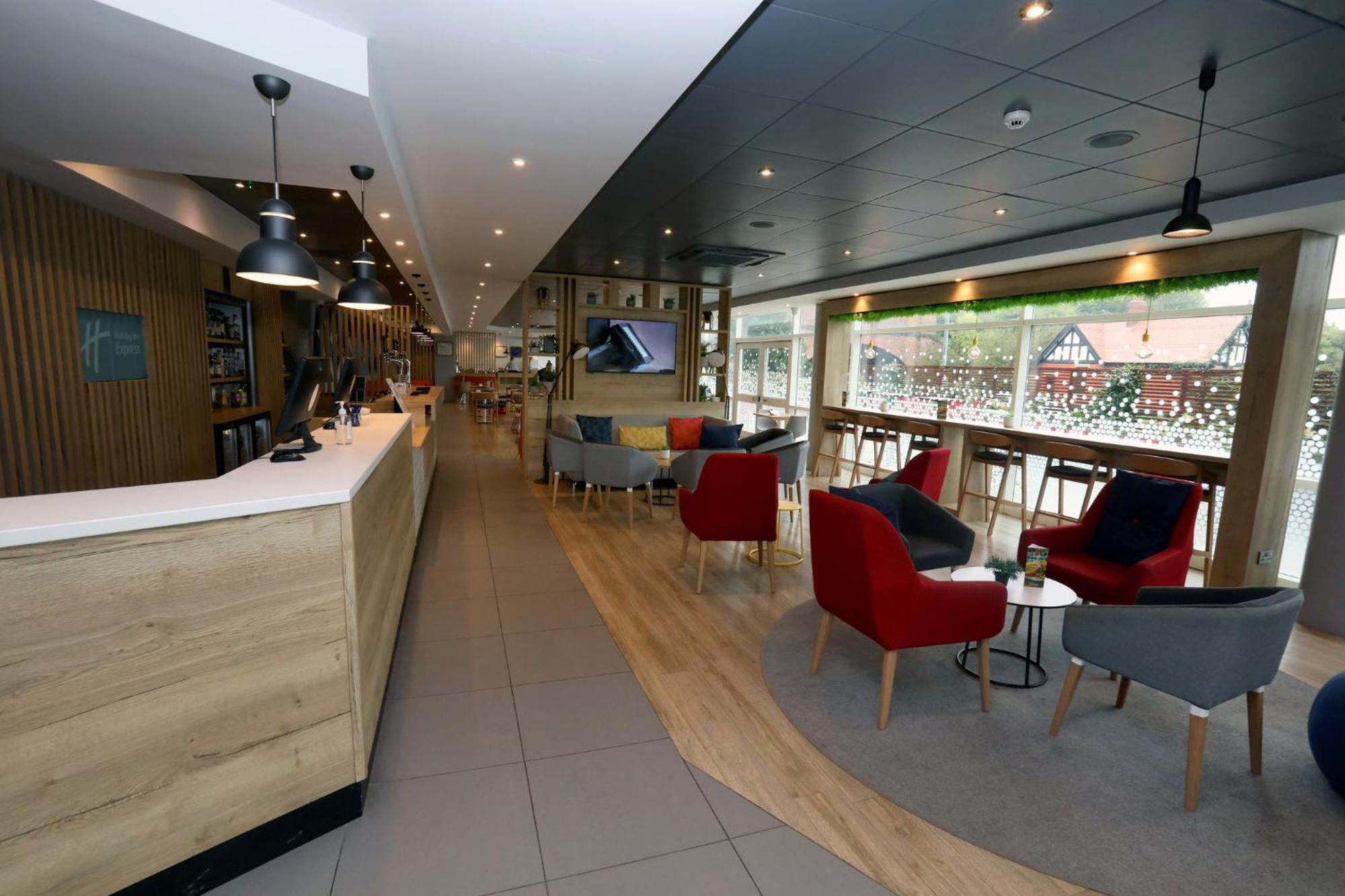 Holiday Inn Express, Chester Racecourse By Ihg Екстер'єр фото
