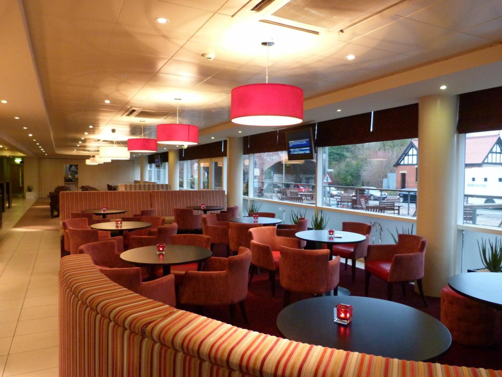 Holiday Inn Express, Chester Racecourse By Ihg Екстер'єр фото